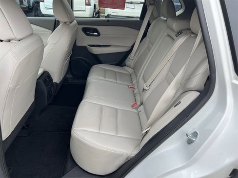 Certified 2023 Nissan Rogue SL w/ SL Premium Package image 24