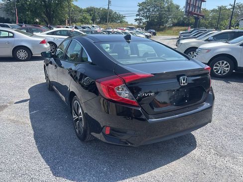 Used 2017 Honda Civic EX-L image 7