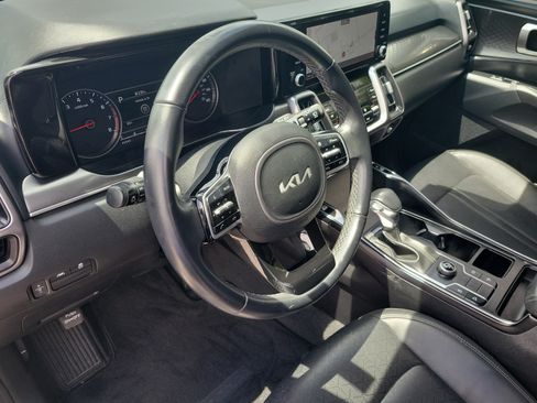 Used 2023 Kia Sorento S w/ Panoramic Sunroof Package FWD image 18