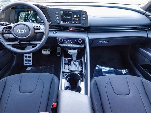 New 2026 Hyundai Elantra SEL Sport image 12