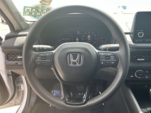 Certified 2023 Honda Accord EX image 11