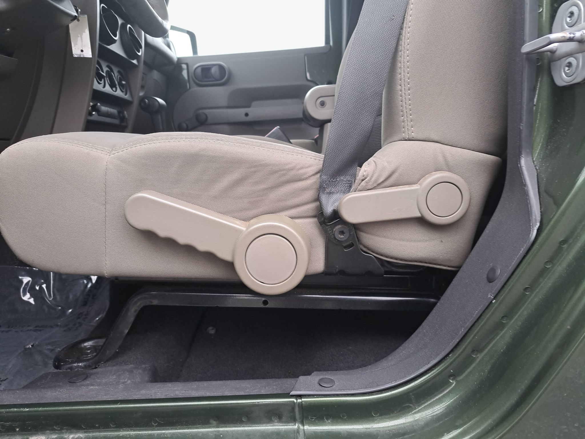 Used 2008 Jeep Wrangler Unlimited X AWD/4WD image 24
