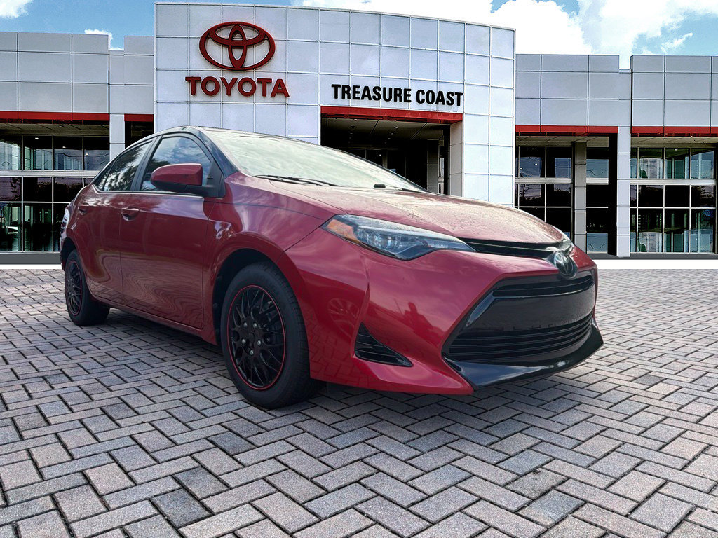 Used 2018 Toyota Corolla LE FWD image 1