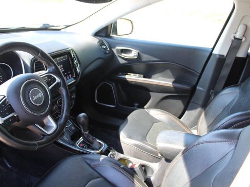 Used 2020 Jeep Compass Limited AWD/4WD image 19