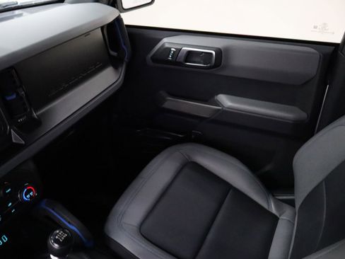 Used 2022 Ford Bronco Black Diamond image 24