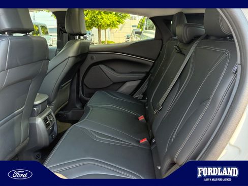 Used 2024 Ford Mustang Mach-E Premium AWD/4WD image 17