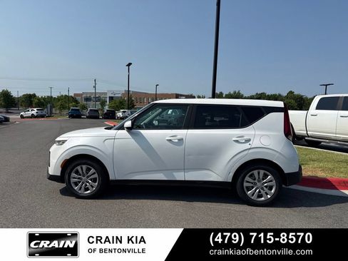 Used 2020 Kia Soul LX FWD image 5