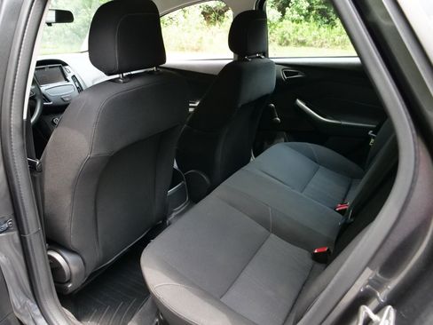 Used 2018 Ford Focus S FWD image 19