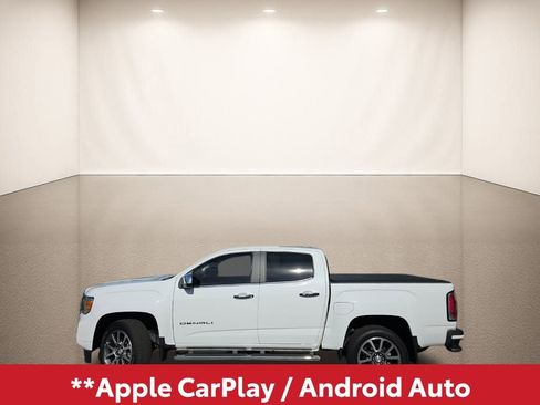 Used 2022 GMC Canyon Denali image 3