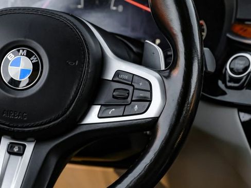 Used 2019 BMW 540i w/ Executive Package image 24