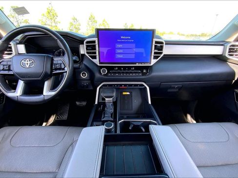 Used 2024 Toyota Tundra Limited image 14