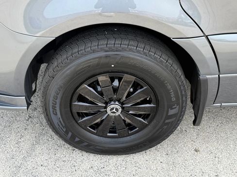 Used 2025 Mercedes-Benz Sprinter 2500 image 30