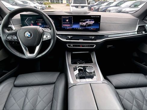 Certified 2025 BMW X5 xDrive40i w/ Climate Comfort Package AWD/4WD image 16