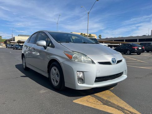 Used 2010 Toyota Prius FWD image 3