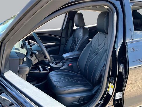 Used 2025 Ford Mustang Mach-E Select w/ Comfort Package Lite RWD image 7