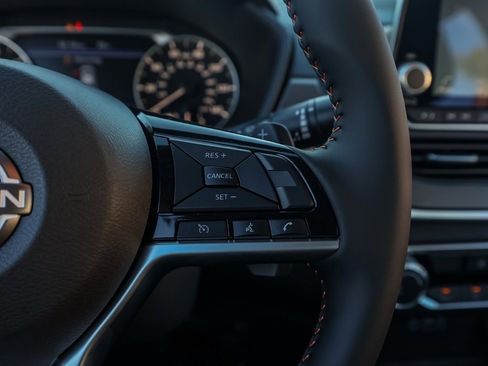 New 2025 Nissan Altima 2.5 SR image 26