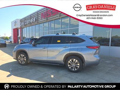 Used 2020 Toyota Highlander XLE