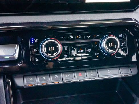 New 2025 GMC Sierra 1500 AT4 w/ AT4 Premium Package image 34