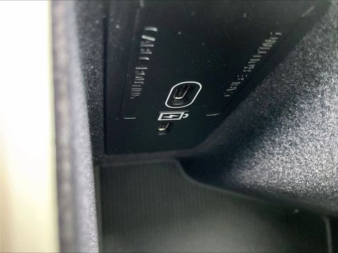 Used 2023 Volvo XC90 B6 Plus w/ Protection Package Premier image 36