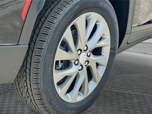 New 2025 Buick Enclave Preferred image 12