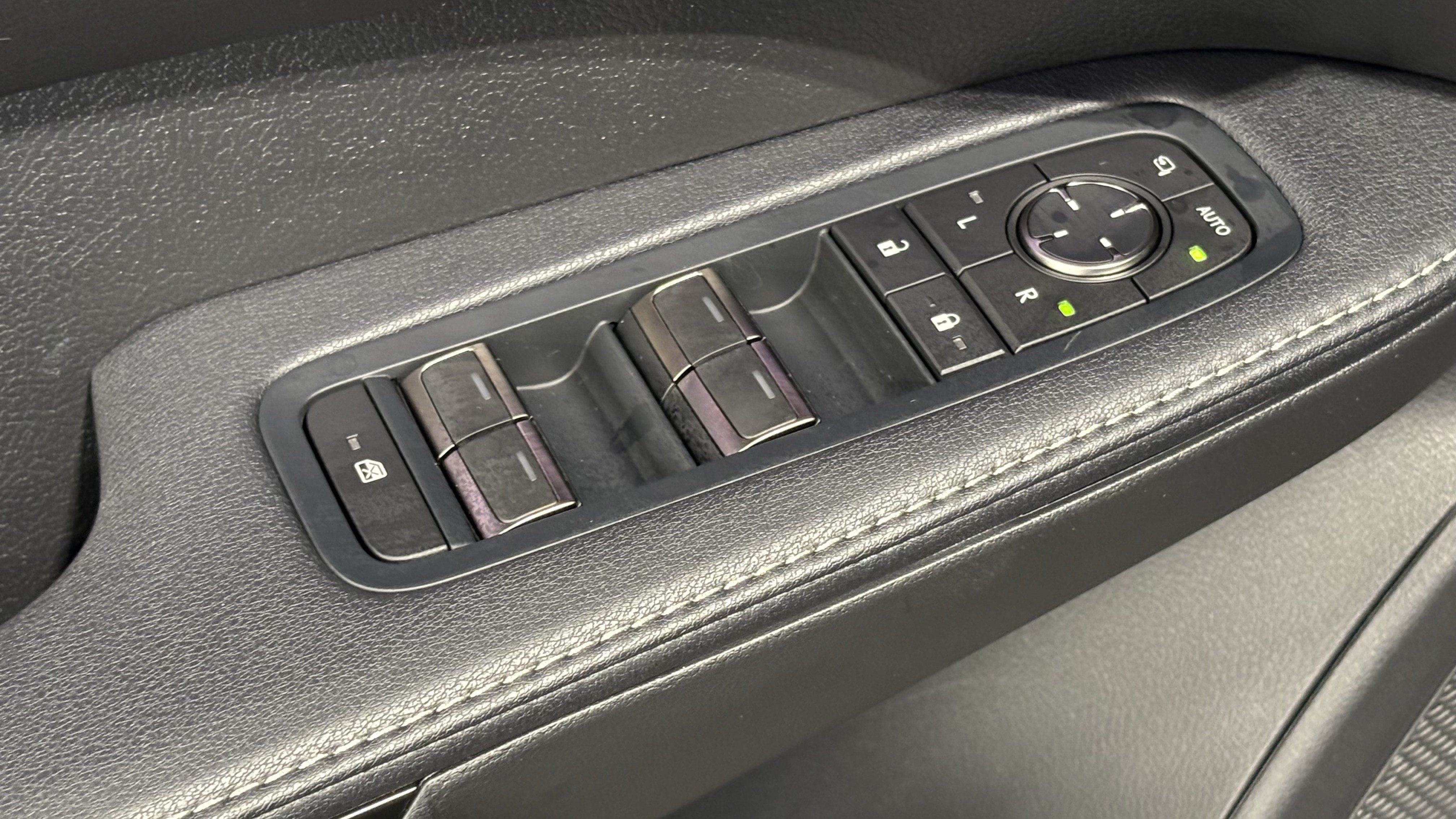 New 2026 Lexus RX 350h AWD/4WD image 16