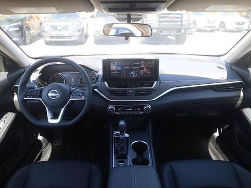 New 2026 Nissan Altima 2.5 SV w/ SV Premium Package FWD image 7