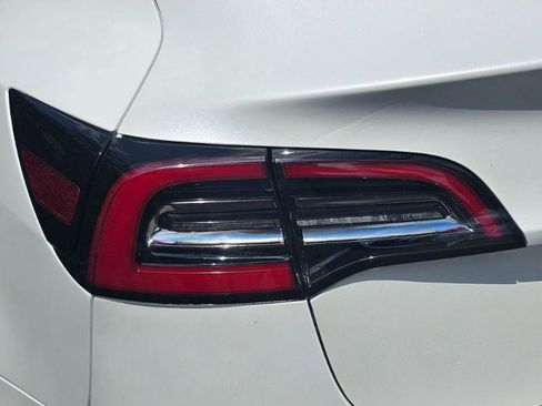 Used 2022 Tesla Model 3 RWD image 28