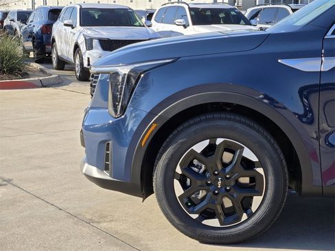 New 2026 Kia Sorento S image 17