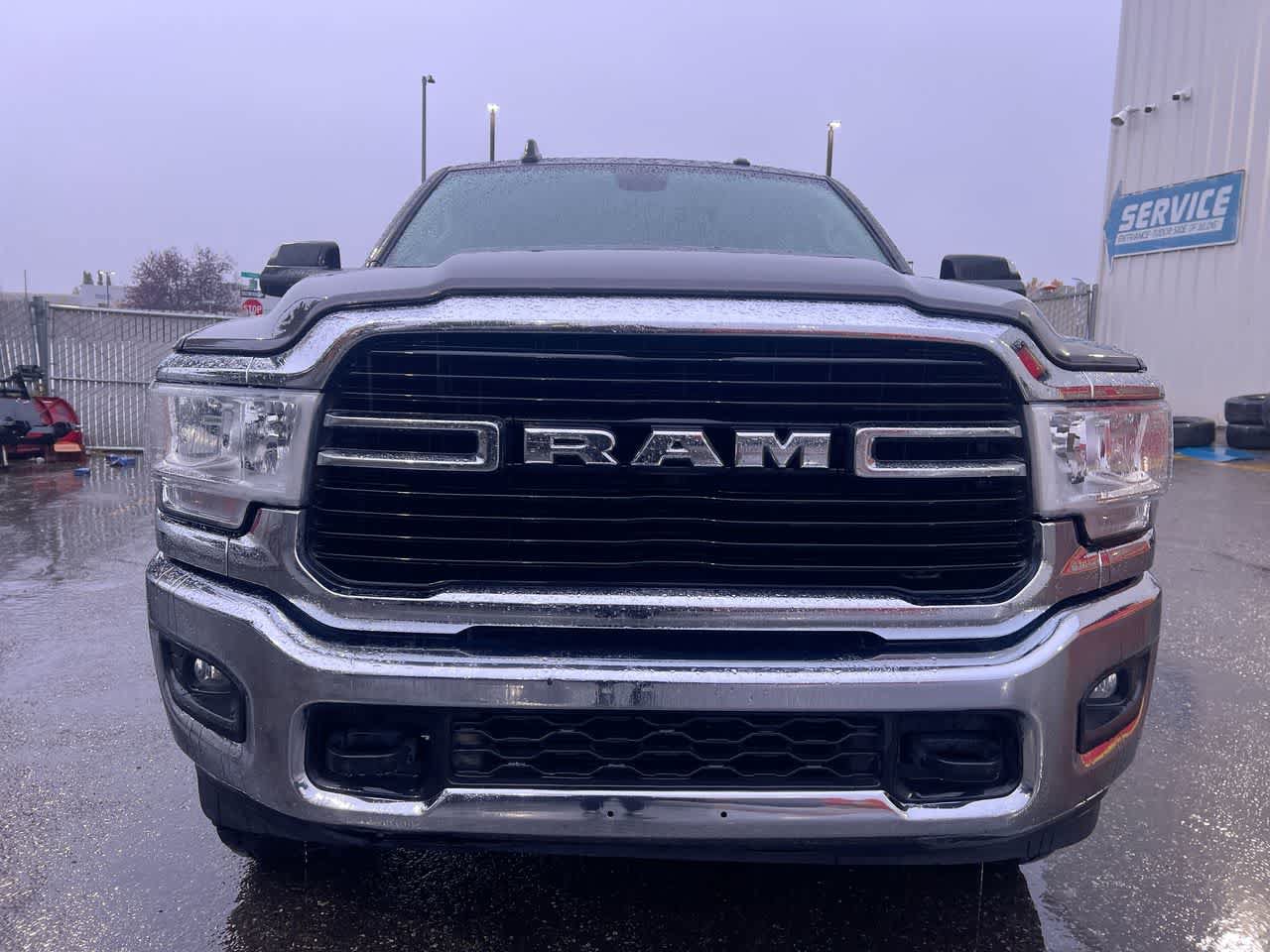 Used 2020 RAM 3500 Big Horn w/ Level 1 Equipment Group AWD/4WD image 29
