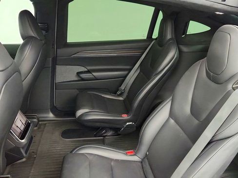 Used 2024 Tesla Model X image 28