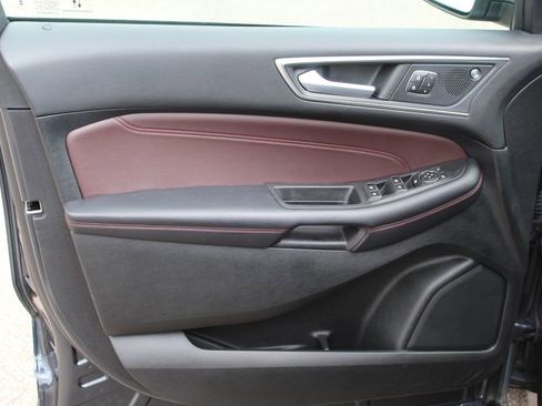 Used 2022 Ford Edge Titanium w/ Equipment Group 301A AWD/4WD image 15