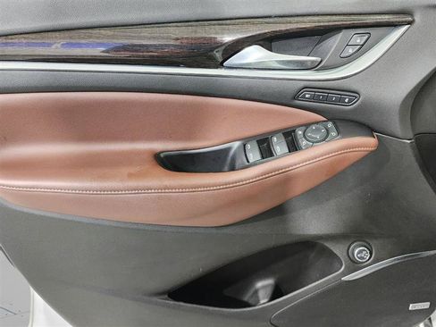 Used 2020 Buick Enclave Avenir w/ Avenir Technology Package AWD/4WD image 29