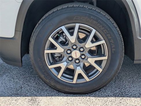 Used 2023 GMC Acadia SLE w/ Driver Convenience Package image 28