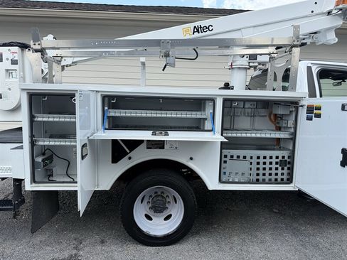 Used 2022 Ford F450 XL w/ Power Equipment Group RWD image 31