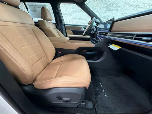 New 2027 Hyundai Santa Fe Calligraphy w/ Tow & Go Package FWD image 12