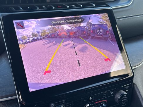 New 2025 Jeep Grand Cherokee Limited w/ Black Appearance Package image 27