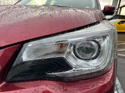 Used 2018 Subaru Forester 2.5i Touring image 9