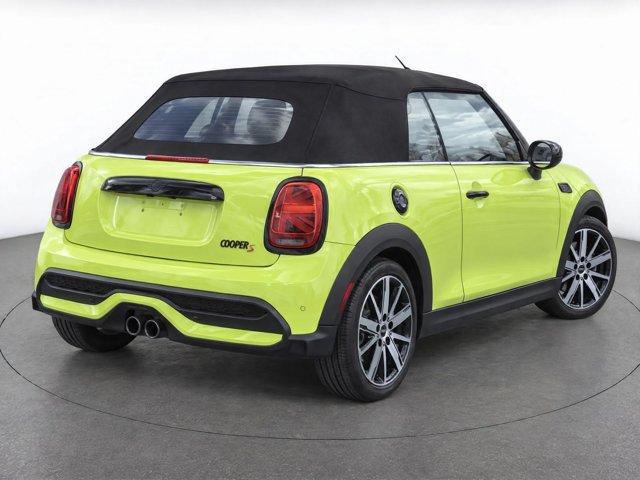Used 2024 MINI Cooper S FWD image 3