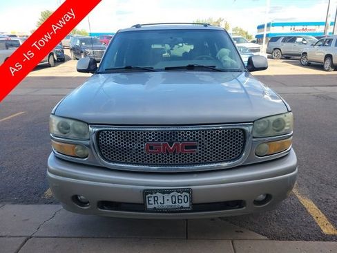 Used 2004 GMC Yukon XL Denali AWD/4WD image 2