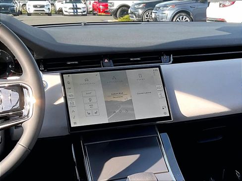 New 2026 Land Rover Range Rover Evoque S image 9