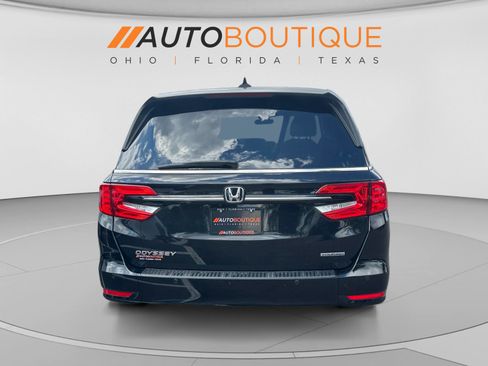 Used 2023 Honda Odyssey Touring image 4