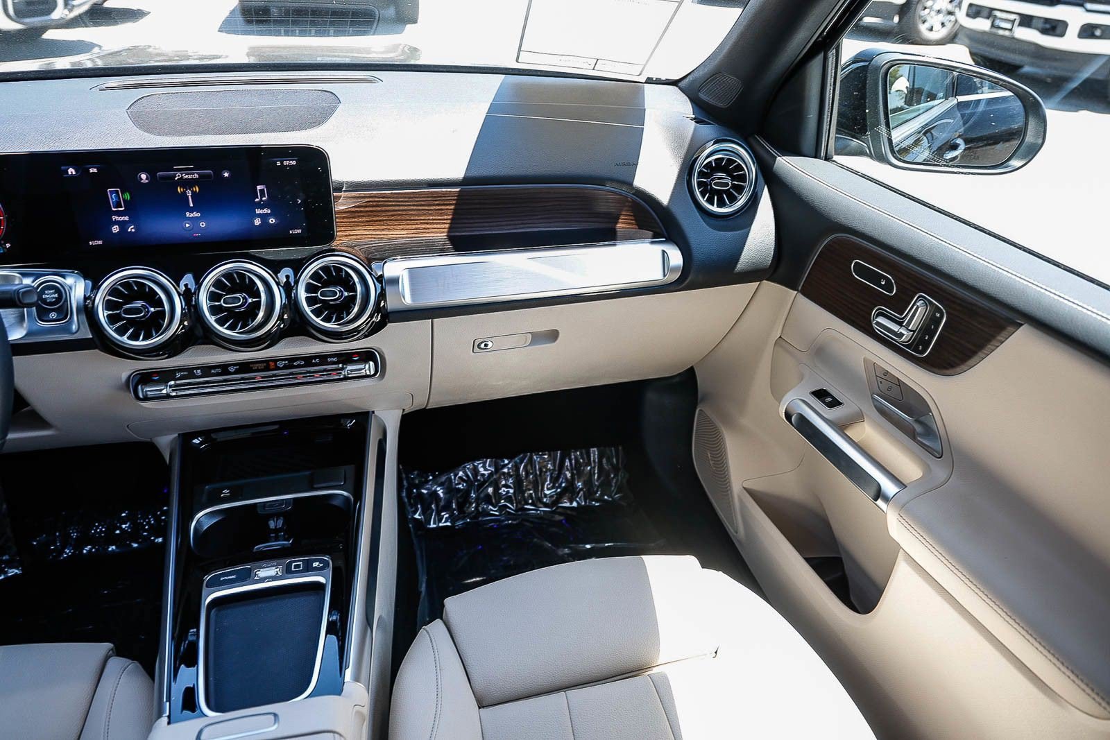 Certified 2026 Mercedes-Benz GLB 250 image 16