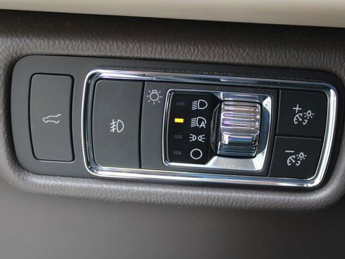 Used 2021 Lincoln Aviator Reserve w/ Equipment Group 201A image 31