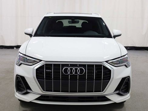 Certified 2025 Audi Q3 2.0T Premium w/ Convenience Package image 14