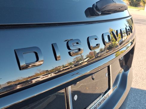 Used 2022 Land Rover Discovery Sport SE R-Dynamic image 30