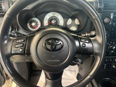 Used 2012 Toyota FJ Cruiser 4WD w/ Upgrade Pkg image 14