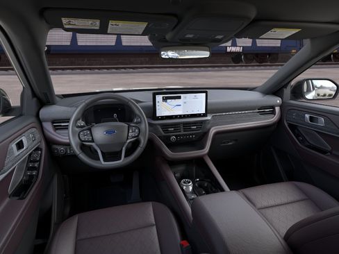 New 2026 Ford Explorer Platinum RWD image 9