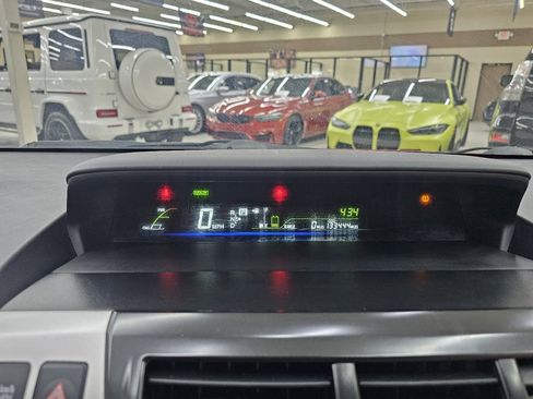 Used 2012 Toyota Prius V Two image 27