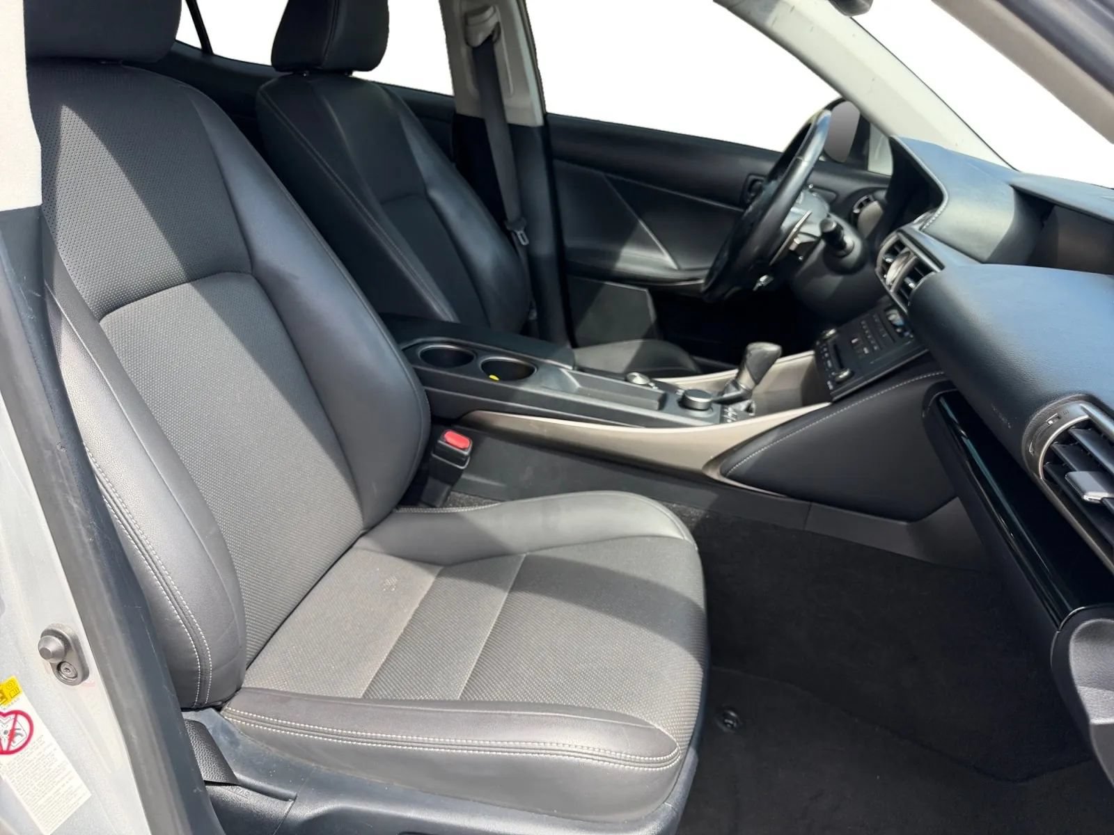 Used 2016 Lexus IS 200t RWD image 19