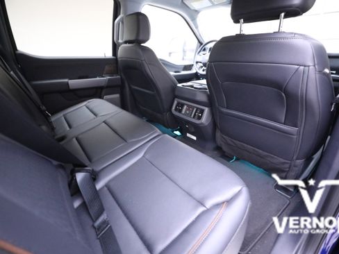 New 2026 Ford F250 Lariat w/ Black Appearance Package image 12